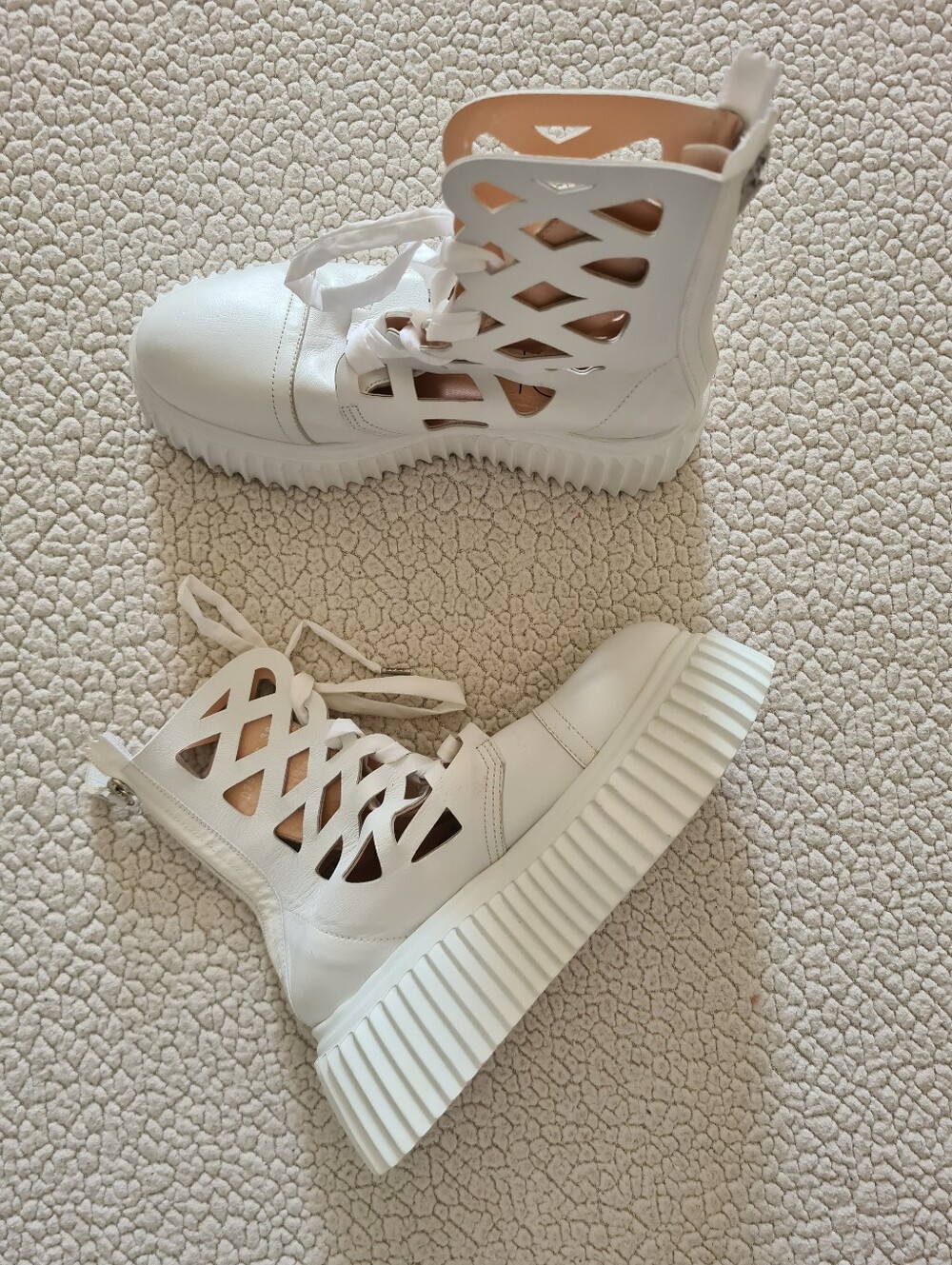 AGL Viggy Laser Cut White Leather Platform Ankle Boots EU 38 US 8 Org $491 - Picture 15 of 16